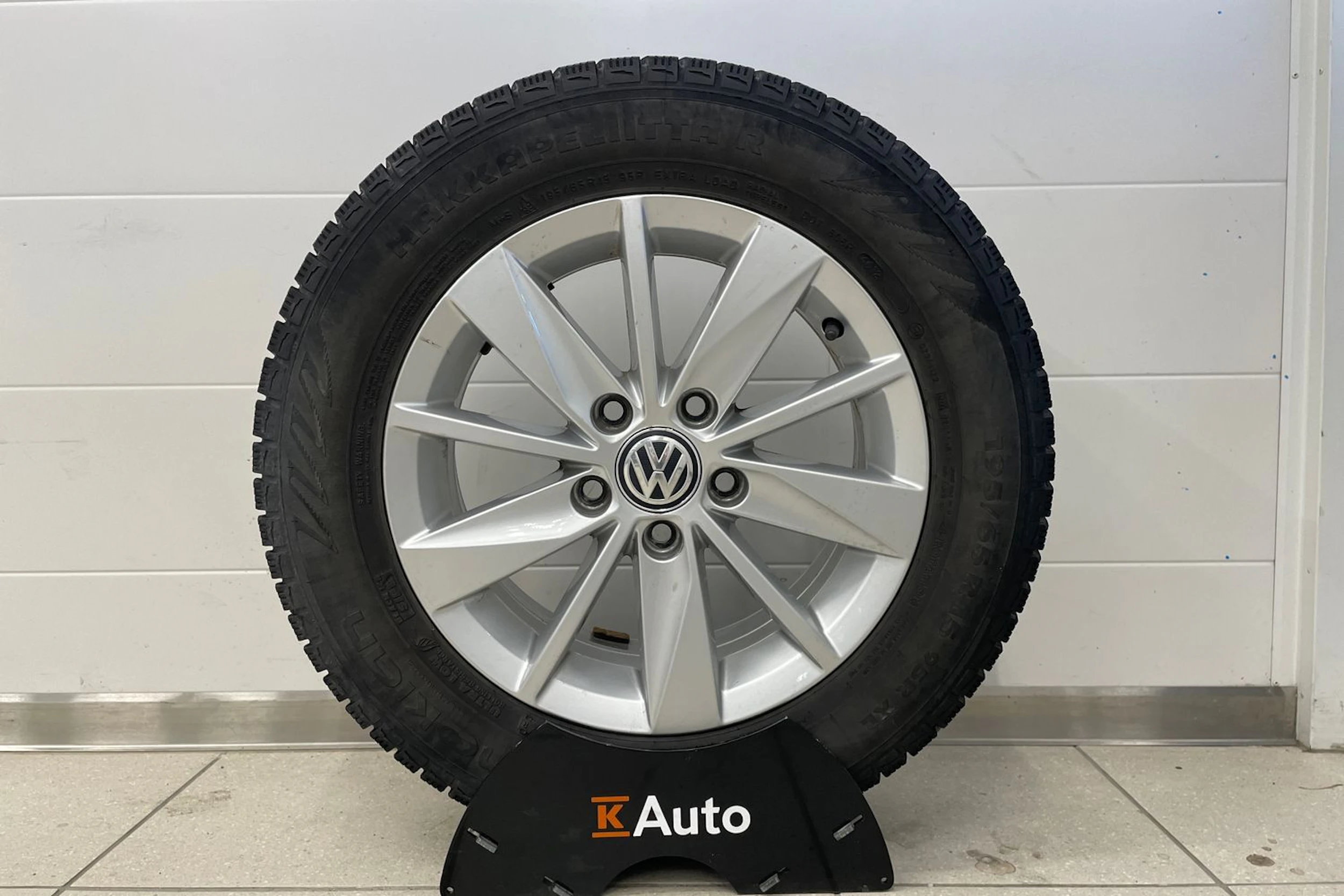 musta Volkswagen Golf 2013 kuva 21.