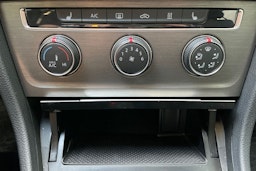 harmaa Volkswagen Golf 2013 kuva 21.