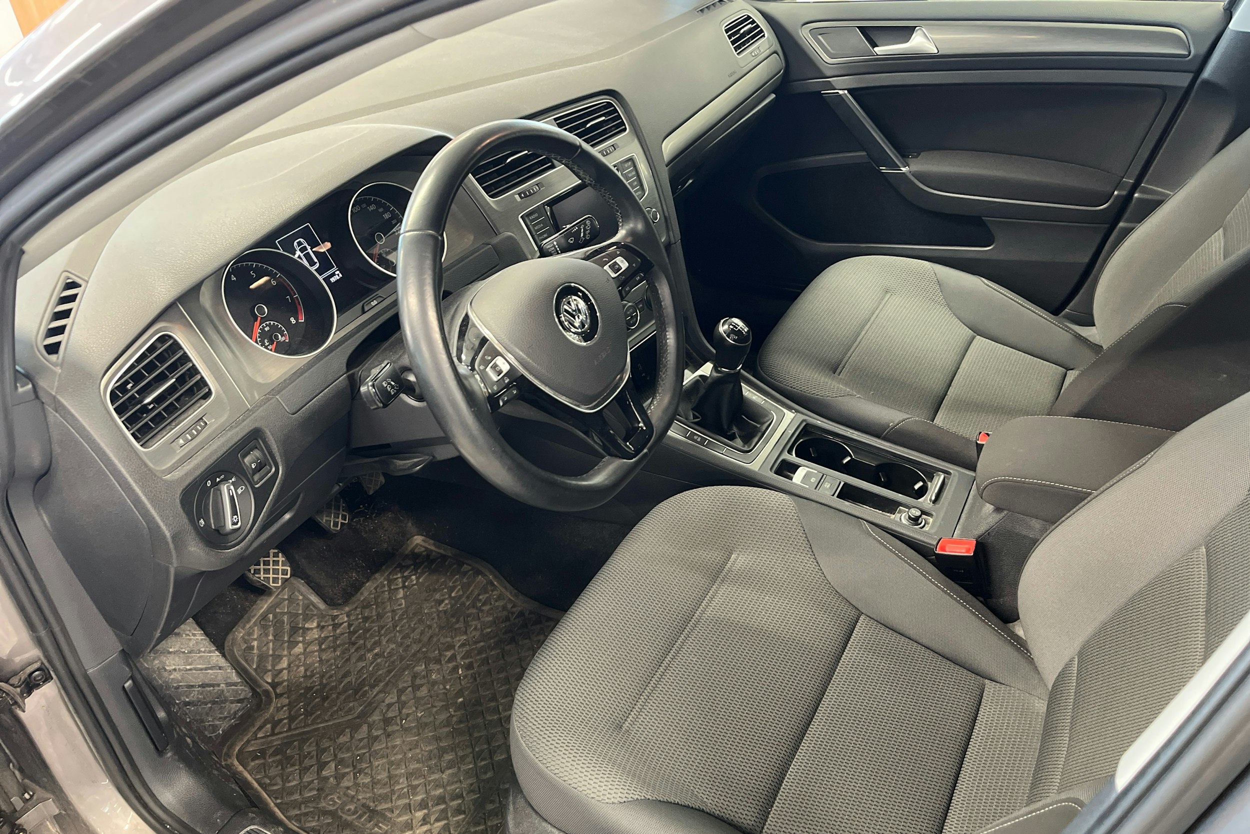 Harmaa Volkswagen GOLF 2013 kuva 6.