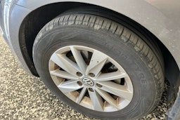 Harmaa Volkswagen GOLF 2013 kuva 10.