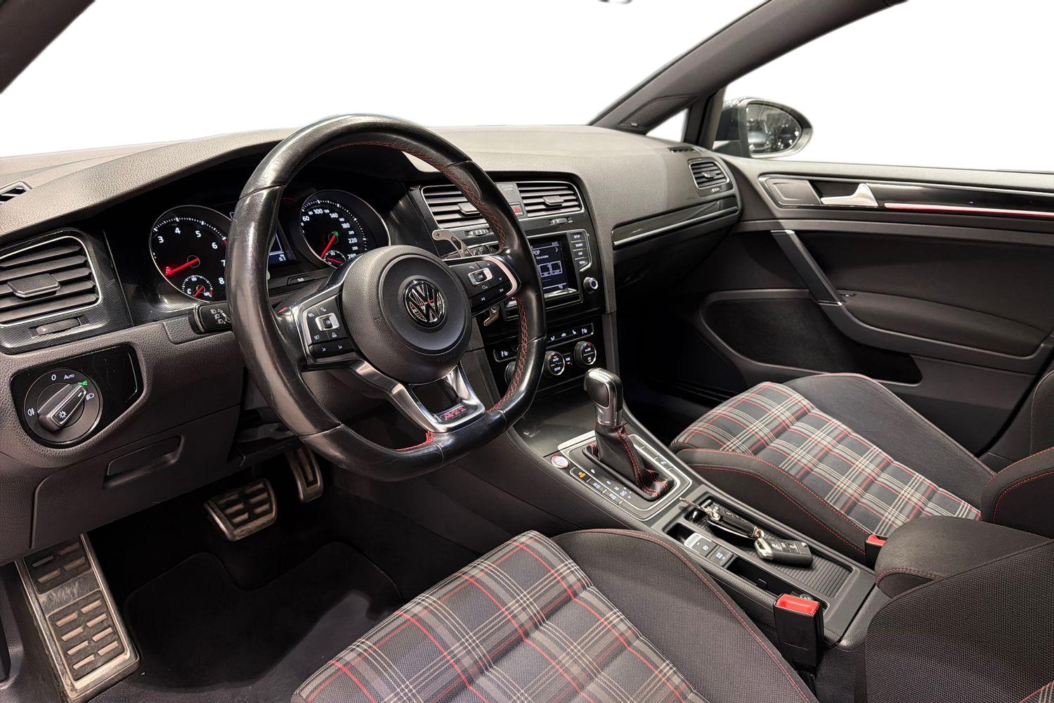Volkswagen Golf 2013, kuva 6/22