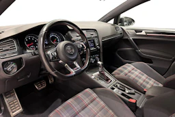 harmaa Volkswagen Golf 2014 kuva 6.