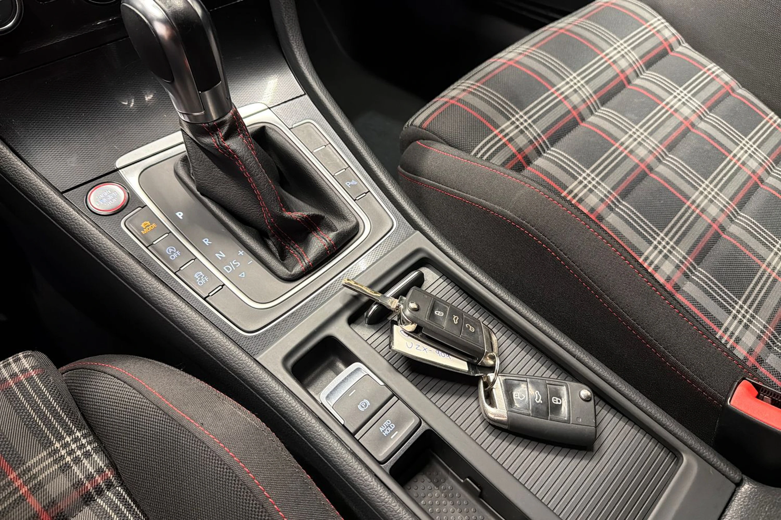 harmaa Volkswagen Golf 2014 kuva 18.