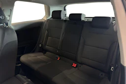 valkoinen Volkswagen Golf 2013 kuva 8.