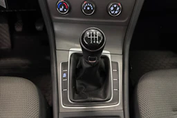 valkoinen Volkswagen Golf 2013 kuva 19.