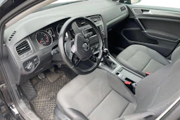 musta Volkswagen Golf 2013 kuva 3.