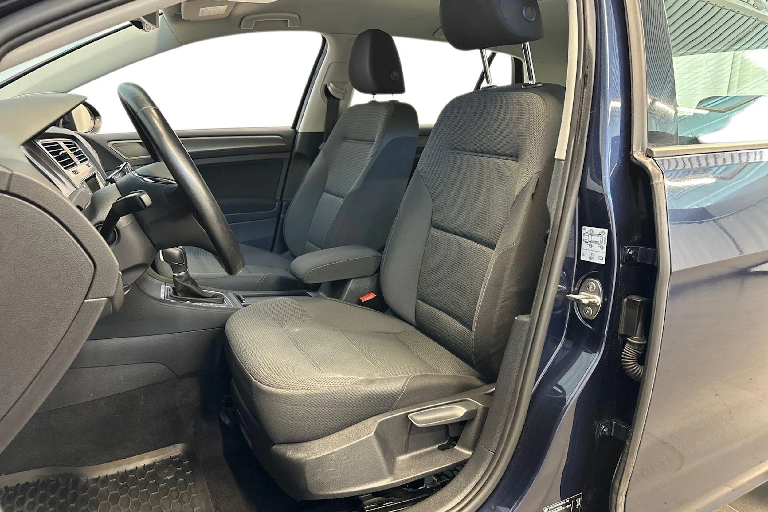 met. sininen Volkswagen Golf 2013 kuva 7.
