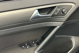 met. sininen Volkswagen Golf 2013 kuva 13.