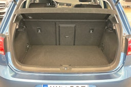 sininen Volkswagen Golf 2013 kuva 14.