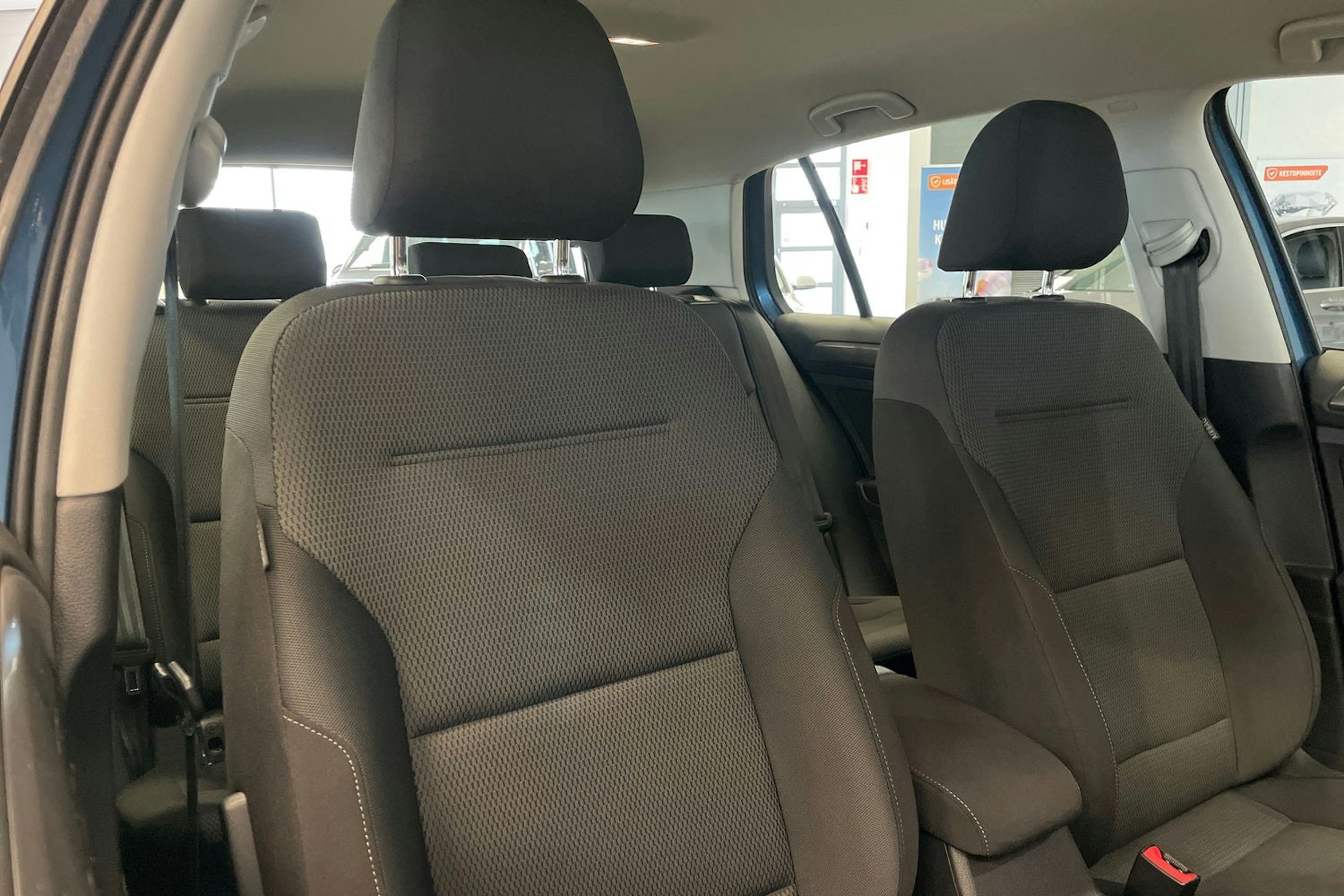sininen Volkswagen Golf 2013 kuva 19.