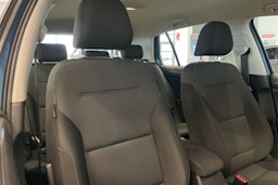 sininen Volkswagen Golf 2013 kuva 19.