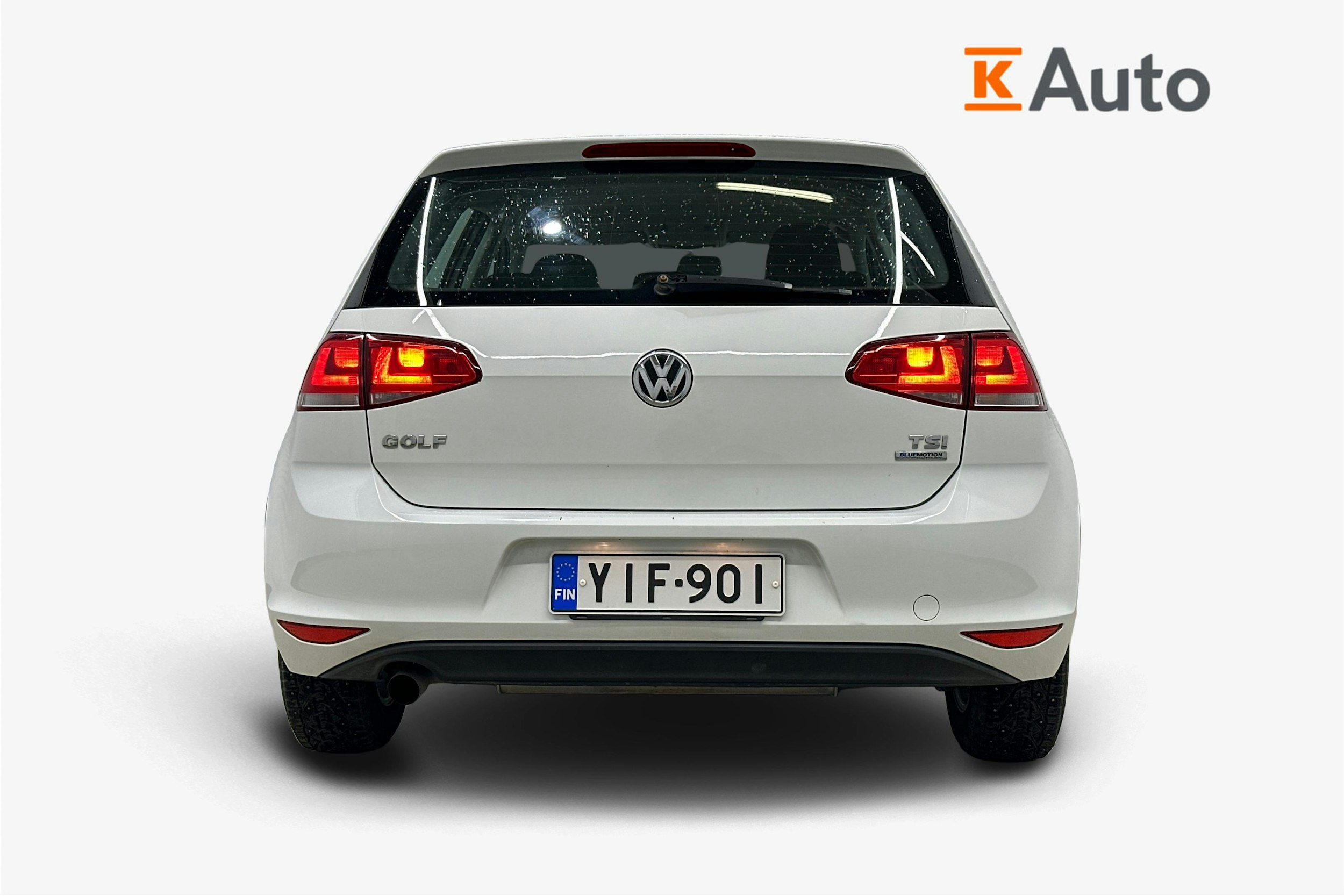 valkoinen Volkswagen Golf 2013 kuva 3.