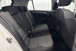 valkoinen Volkswagen Golf 2013 kuva 13.