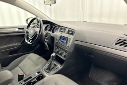 valkoinen Volkswagen Golf 2013 kuva 14.