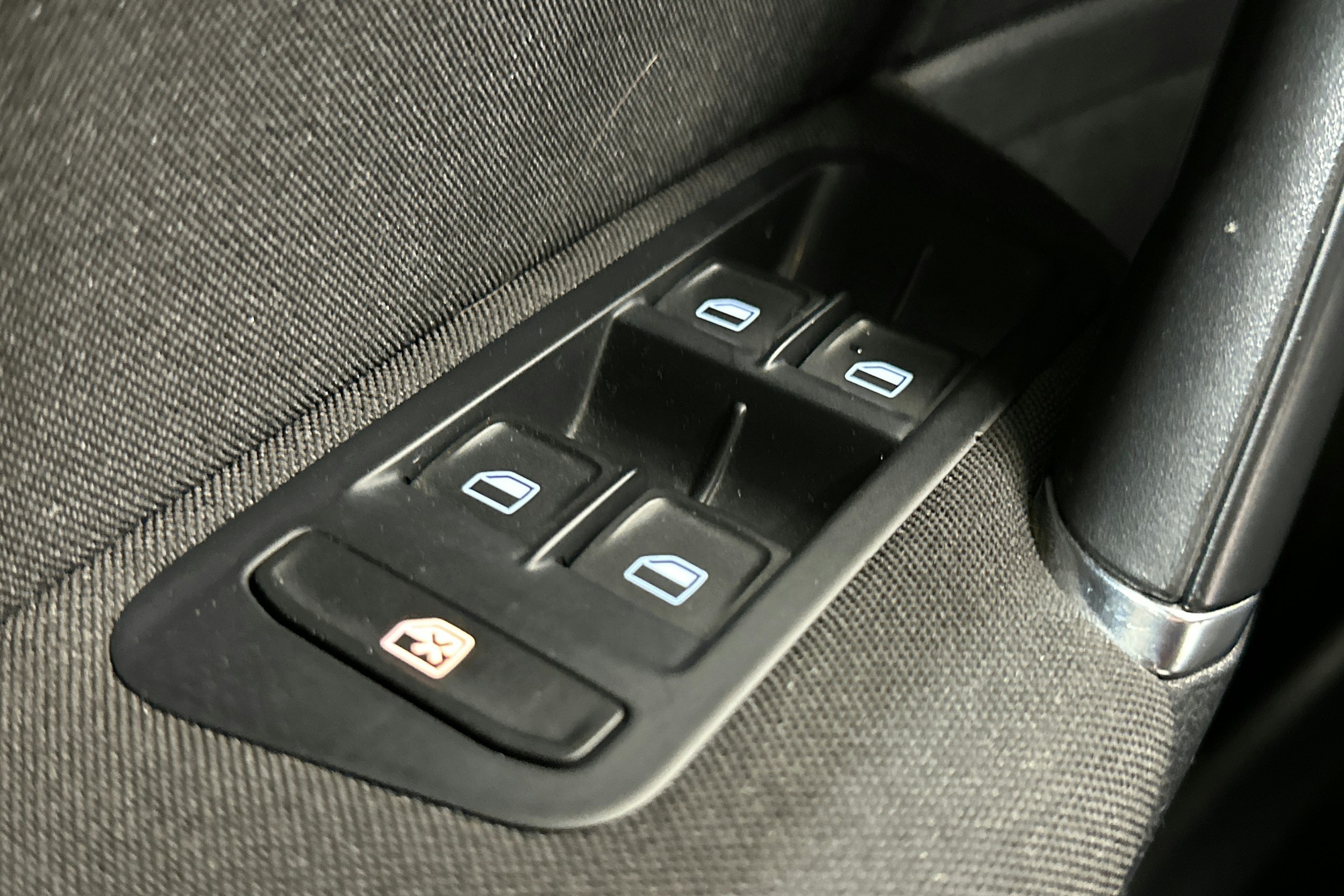 valkoinen Volkswagen Golf 2013 kuva 17.