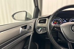 valkoinen Volkswagen Golf 2013 kuva 19.