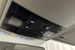 valkoinen Volkswagen Golf 2013 kuva 27.