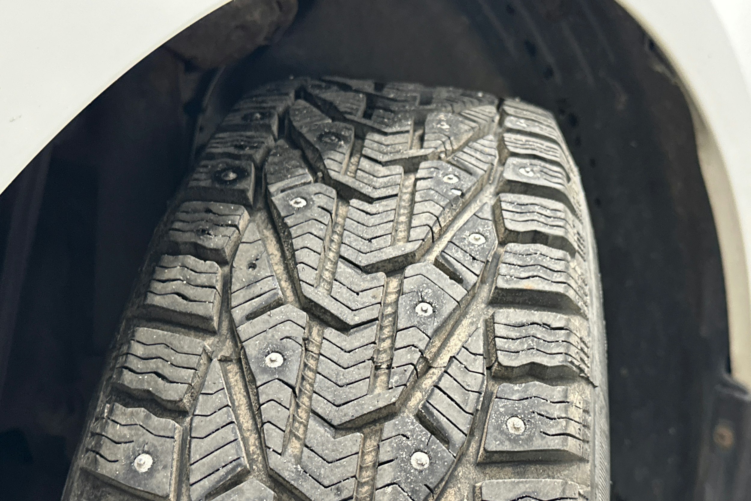 valkoinen Volkswagen Golf 2013 kuva 29.