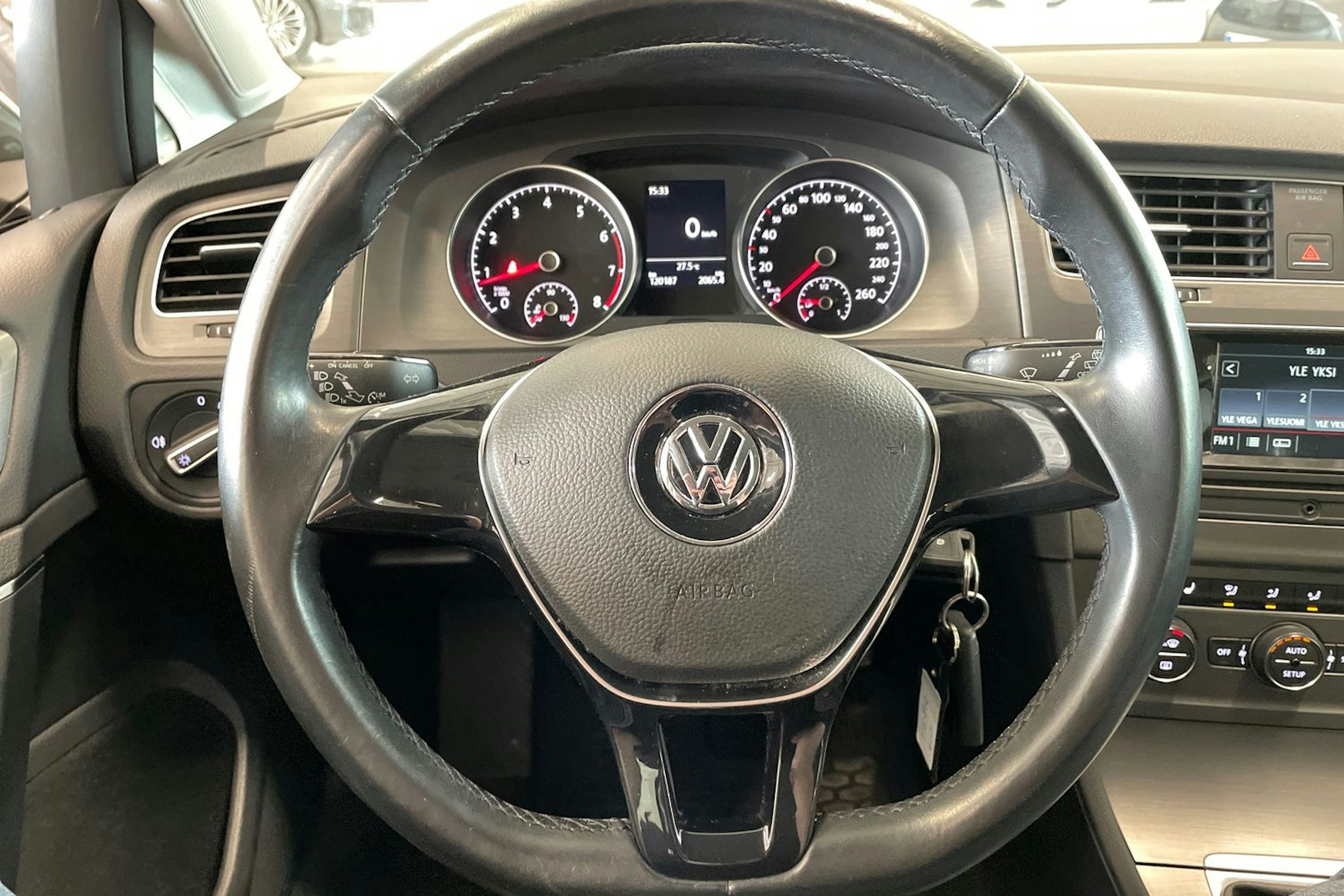 harmaa Volkswagen Golf 2013 kuva 15.