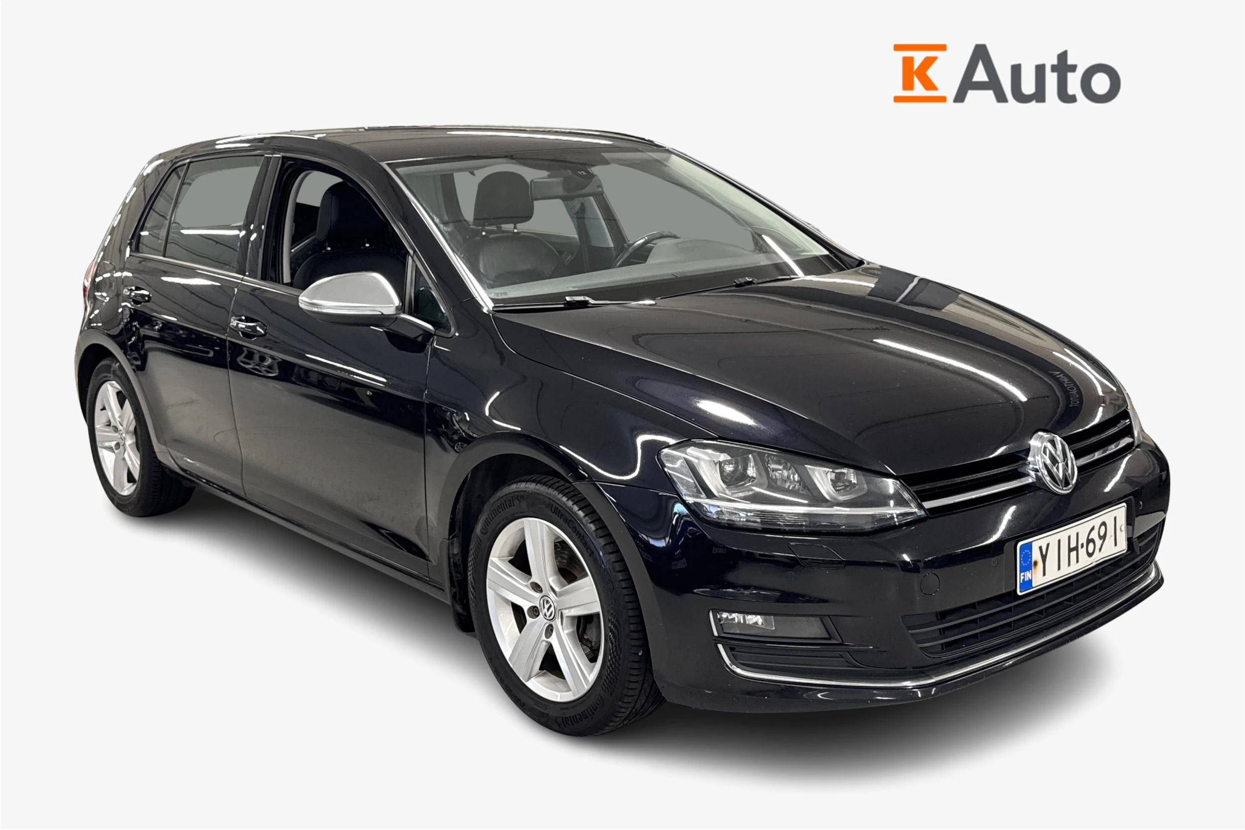 Musta Volkswagen GOLF 2013 kuva 1.