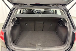 Musta Volkswagen GOLF 2013 kuva 11.