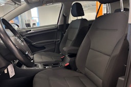 Punainen Volkswagen GOLF 2013 kuva 7.