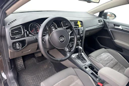 musta Volkswagen Golf 2014 kuva 3.