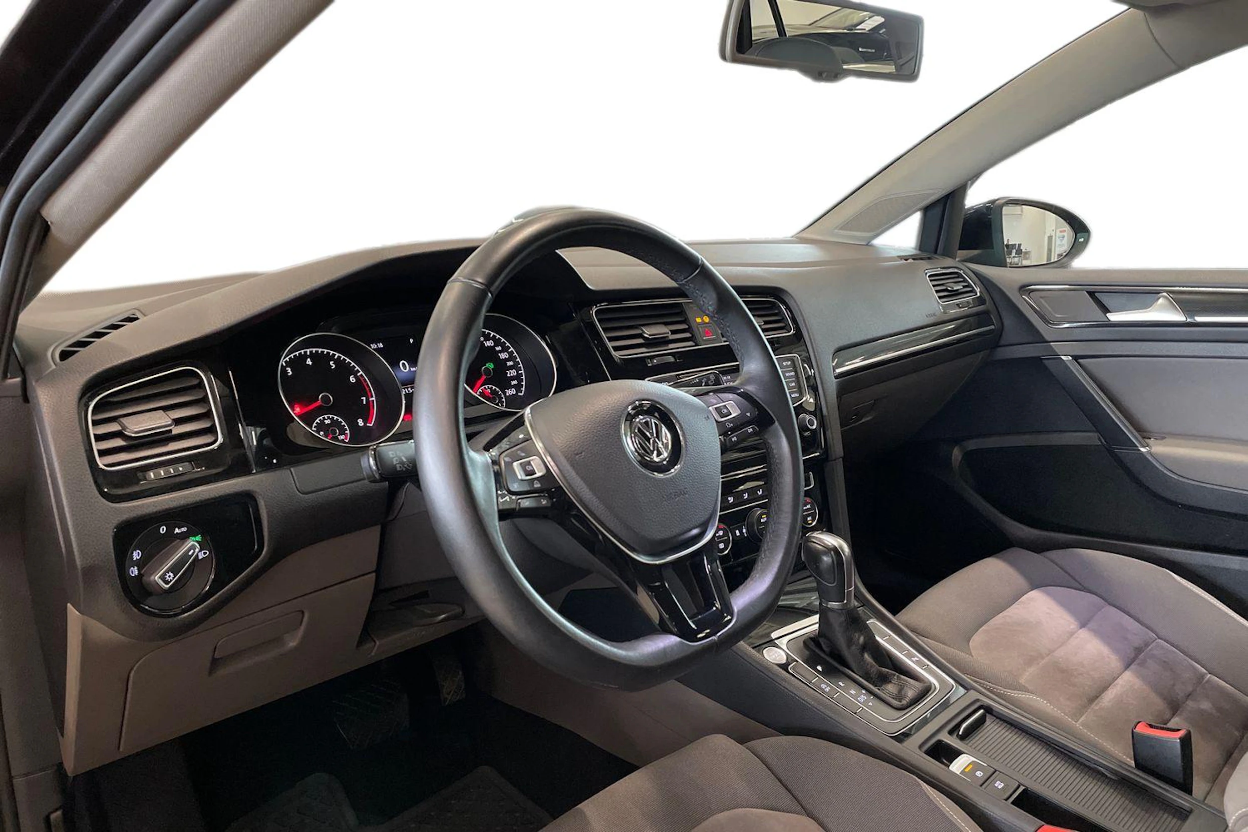musta Volkswagen Golf 2014 kuva 6.