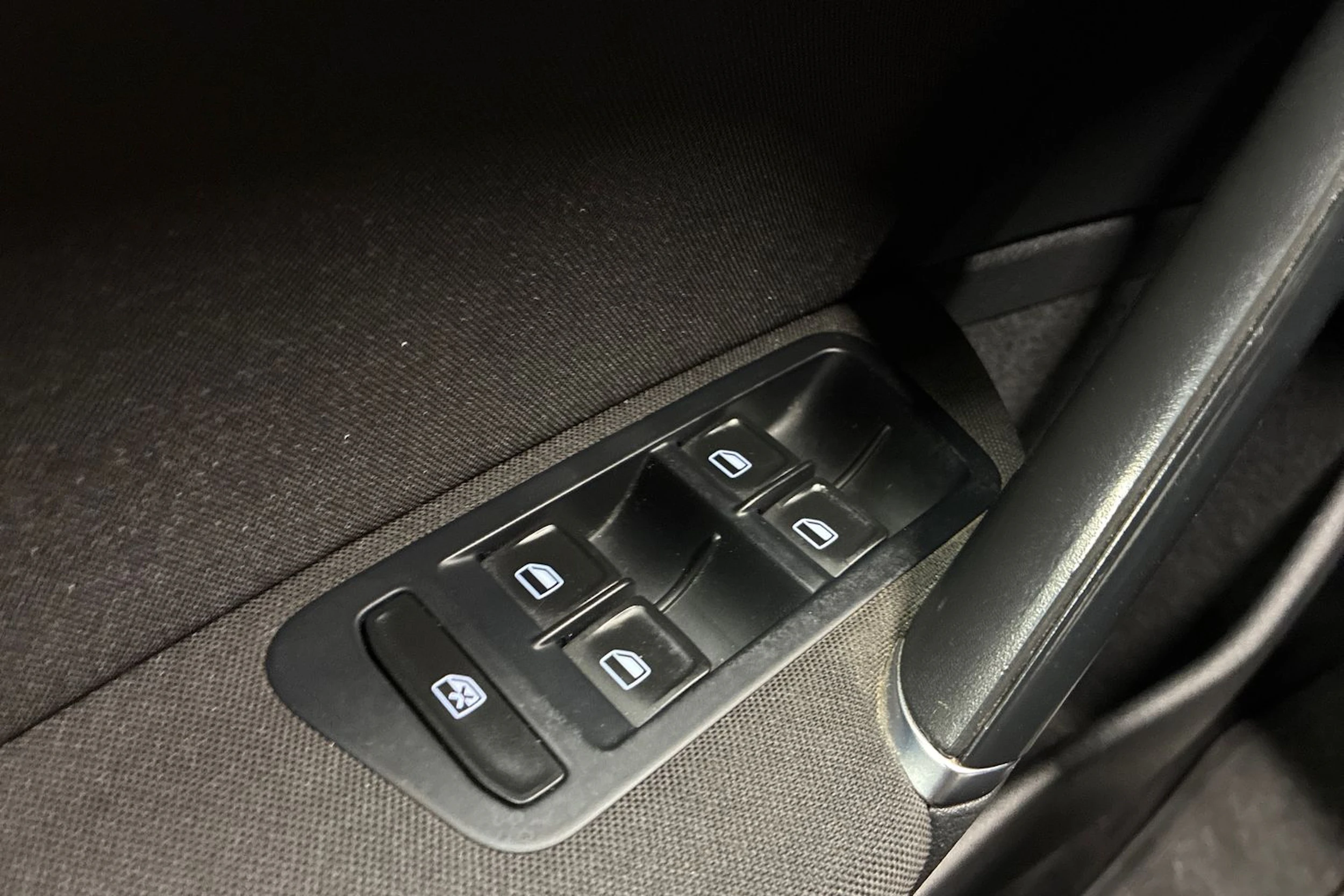 musta Volkswagen Golf 2014 kuva 17.