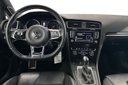 musta Volkswagen Golf 2014 kuva 9.