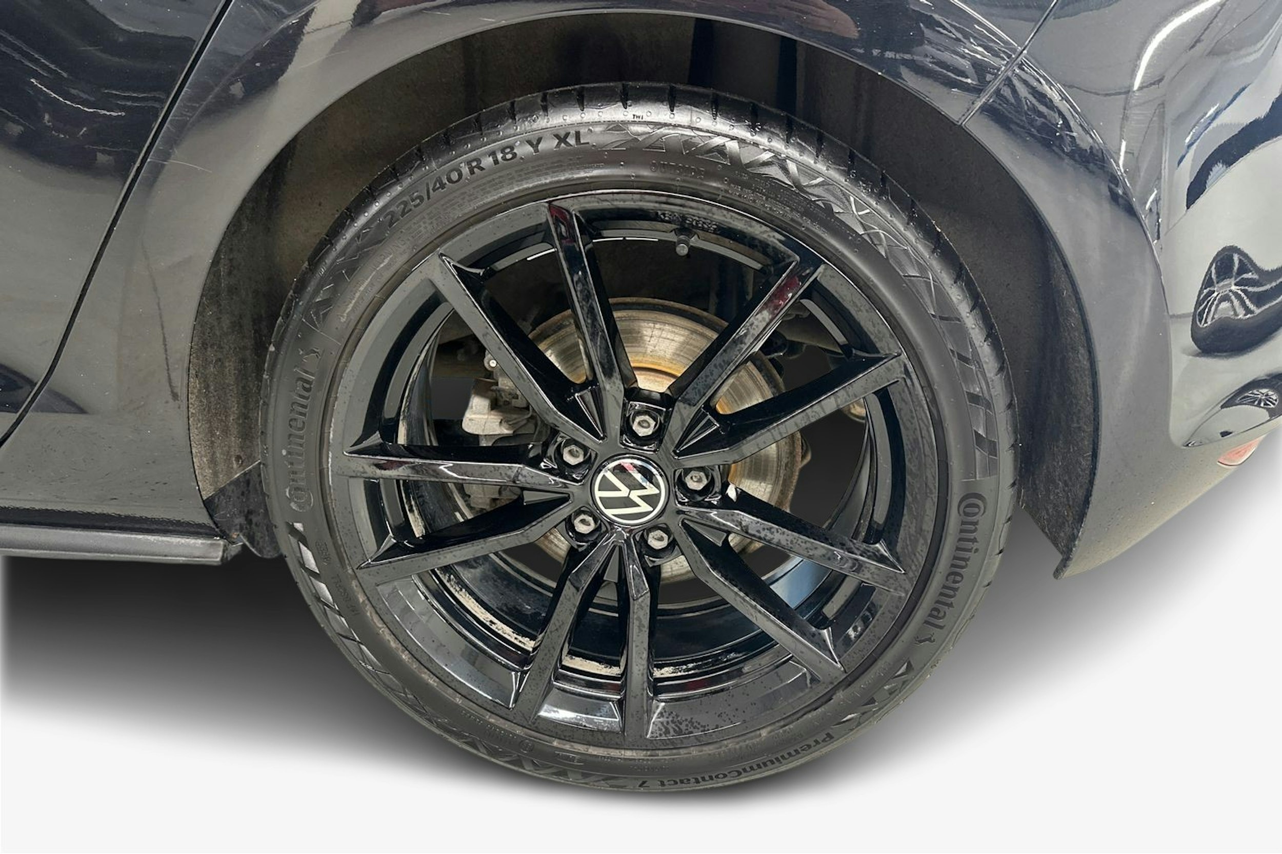 musta Volkswagen Golf 2014 kuva 11.