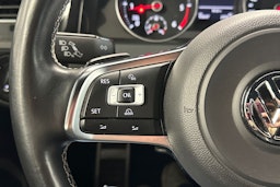 musta Volkswagen Golf 2014 kuva 16.