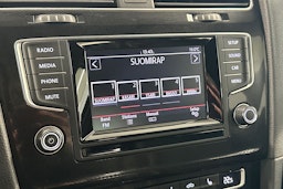 musta Volkswagen Golf 2014 kuva 19.