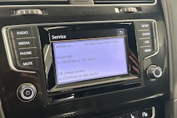 musta Volkswagen Golf 2014 kuva 28.