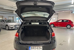 musta Volkswagen Golf 2014 kuva 35.