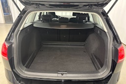 musta Volkswagen Golf 2014 kuva 27.