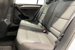 Valkoinen Volkswagen GOLF 2014 kuva 10.