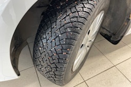 Valkoinen Volkswagen GOLF 2014 kuva 13.