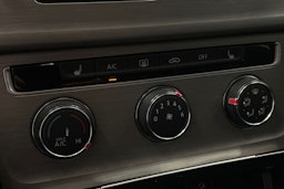 Valkoinen Volkswagen GOLF 2014 kuva 19.