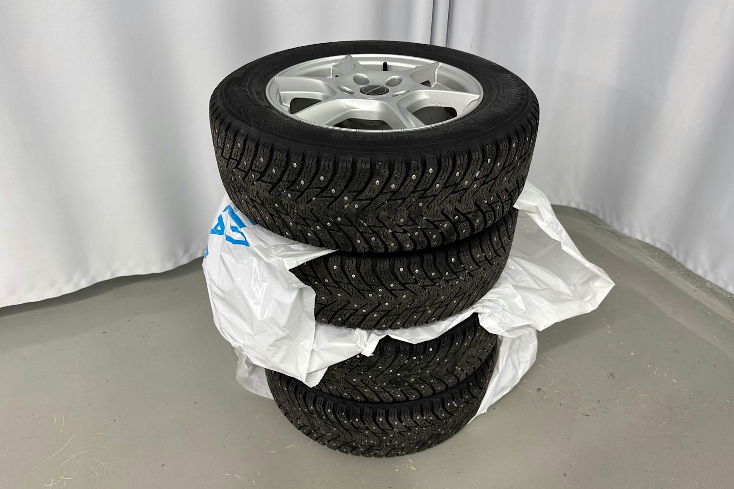 harmaa Volkswagen Golf 2015 kuva 16.