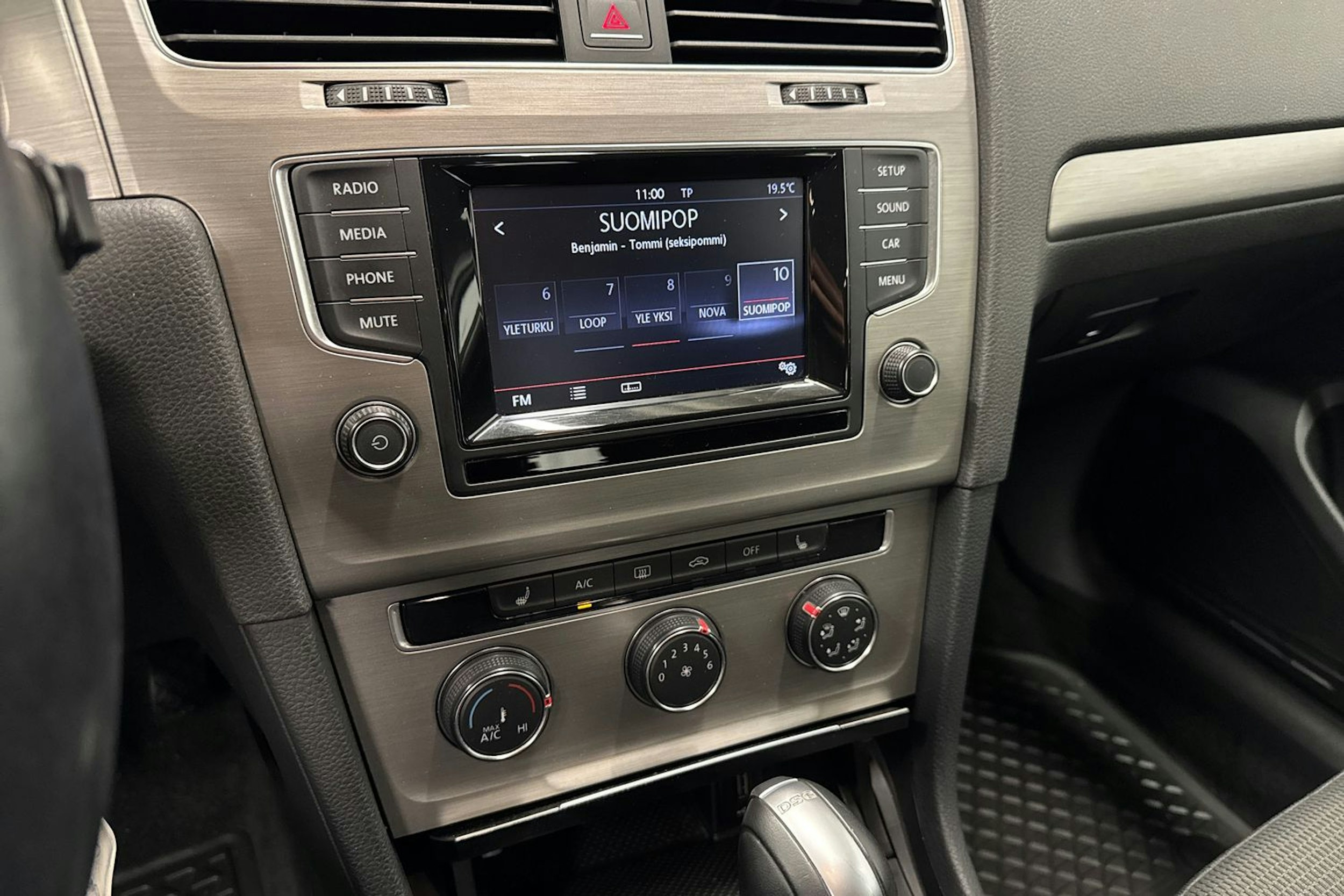 harmaa Volkswagen Golf 2015 kuva 19.