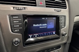 harmaa Volkswagen Golf 2015 kuva 22.