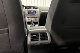 harmaa Volkswagen Golf 2015 kuva 26.