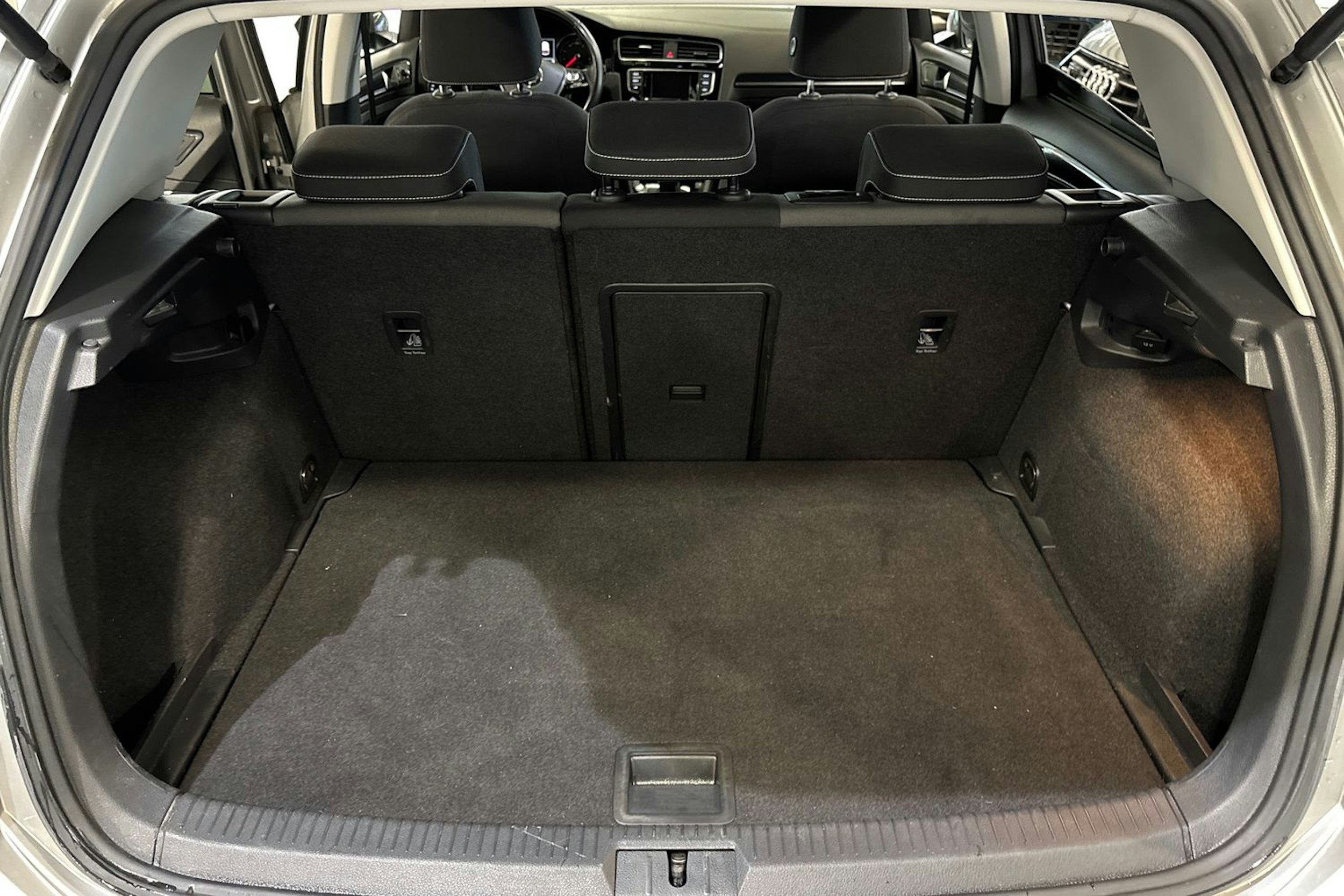 harmaa Volkswagen Golf 2014 kuva 15.