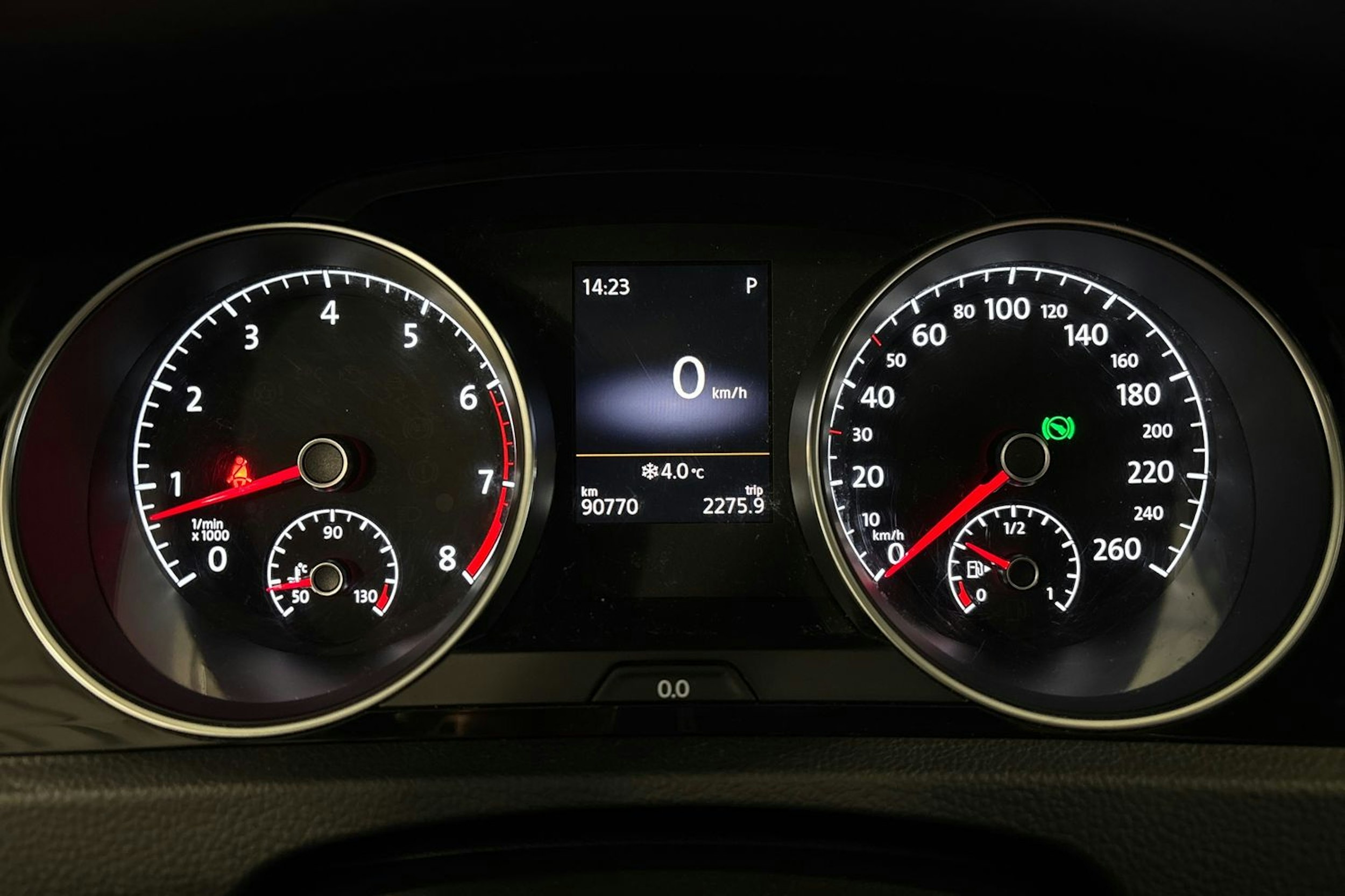 harmaa Volkswagen Golf 2014 kuva 18.