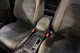 harmaa Volkswagen Golf 2014 kuva 22.