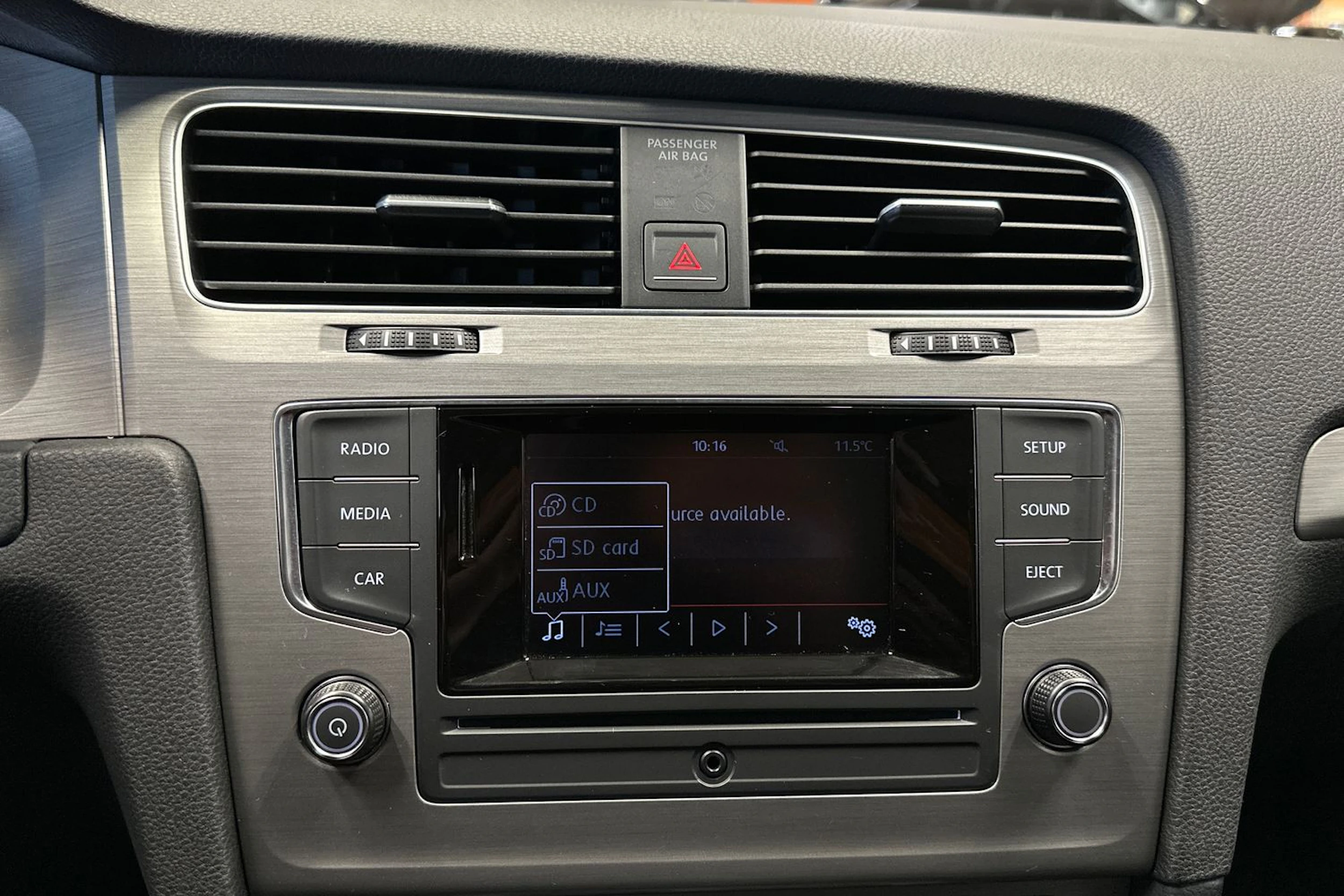 valkoinen Volkswagen Golf 2014 kuva 11.