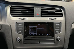 valkoinen Volkswagen Golf 2014 kuva 11.