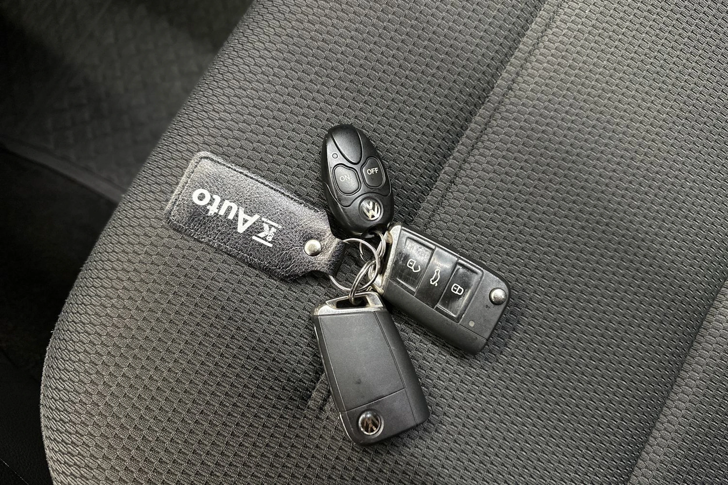 valkoinen Volkswagen Golf 2014 kuva 15.