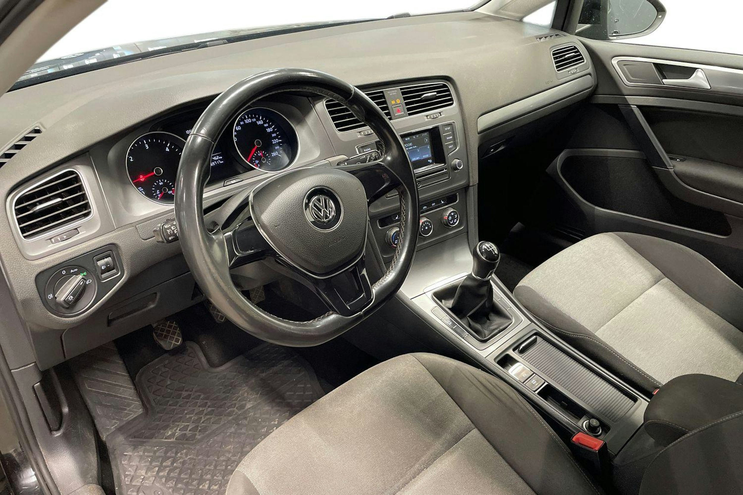 musta Volkswagen Golf 2014 kuva 6.